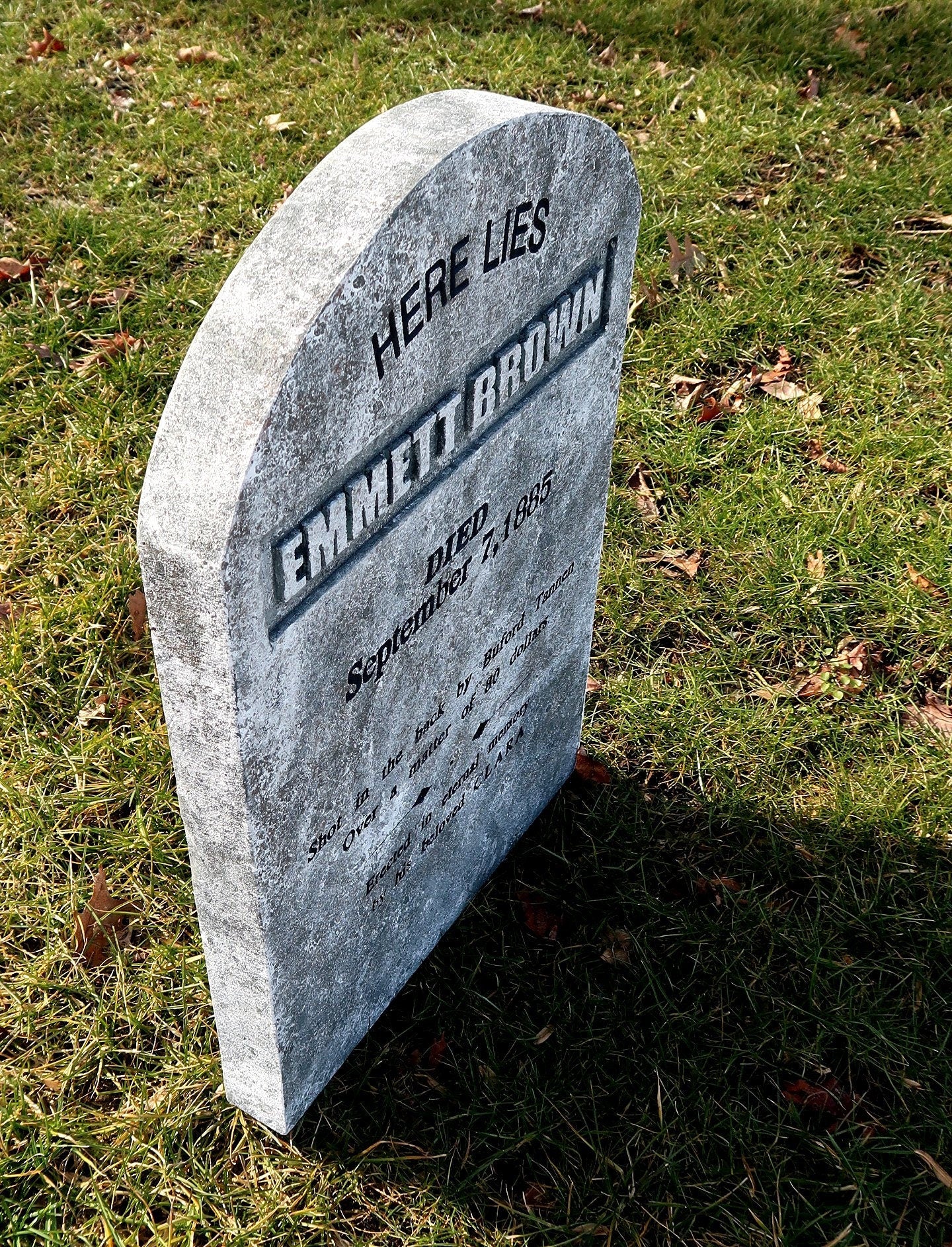 Emmett Brown "DOC" Back to the Future 3 III Tombstone