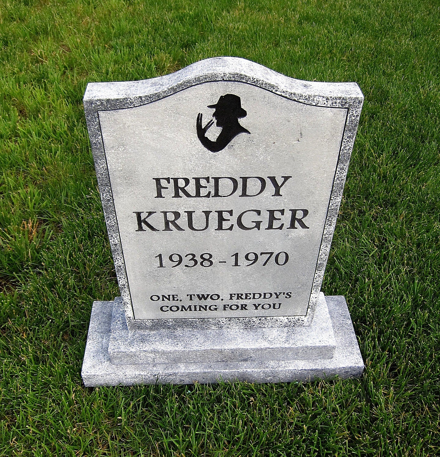 Freddy Krueger Nightmare on Elm Street Tombstone