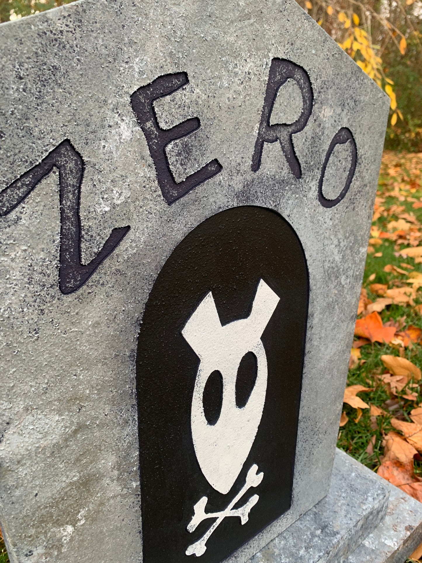 Zero Doghouse Nightmare Before Christmas Tombstone