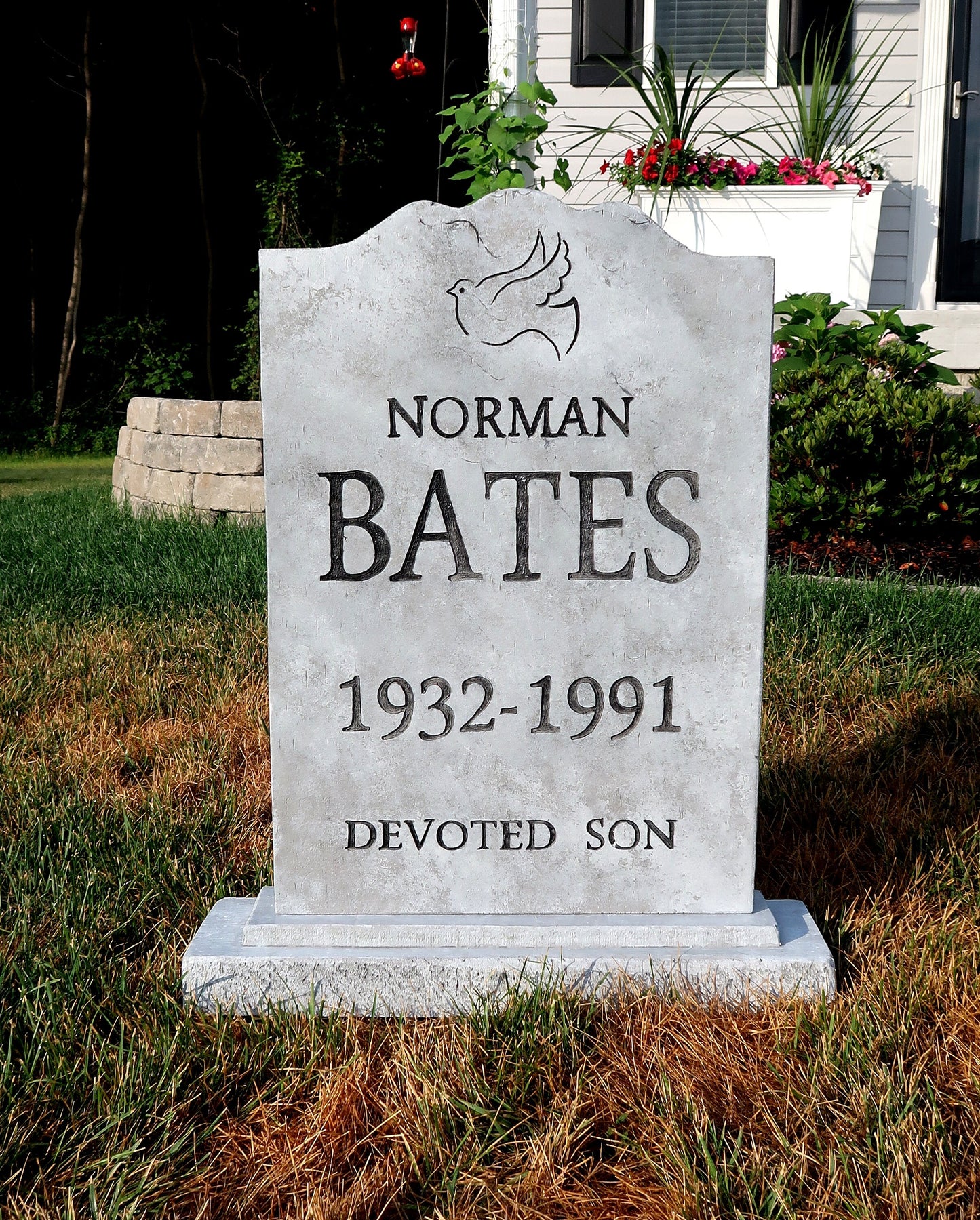 Norman Bates Halloween Tombstone Prop